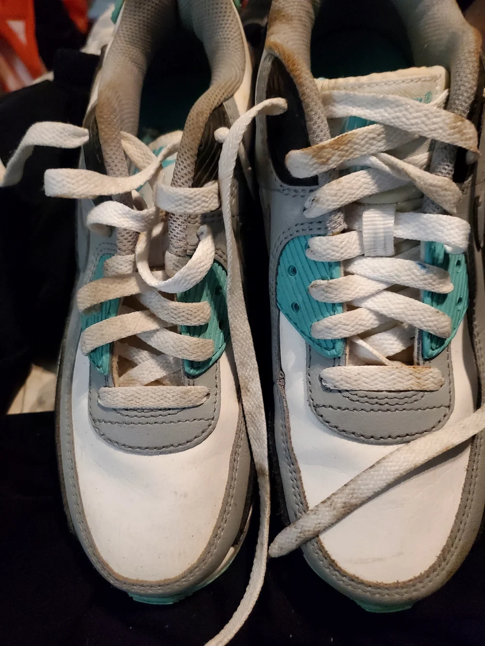 Nike details durable youths